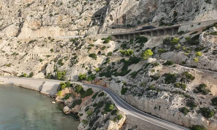 Κακιά Σκάλα: Η άγνωστη και συναρπαστική ιστορία των αθέατων πυροβολείων του Β Παγκοσμίου Πολέμου