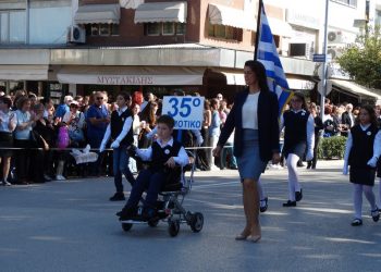 Τα Τρίκαλα τίμησαν την εθνική επέτειο της 28ης Οκτωβρίου με μεγαλειώδη παρέλαση (photo-video)