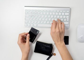 5 σημάδια στις διαδικτυακές αγορές που δεν πρέπει να αγνοήσεις