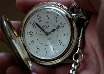 Πότε αλλάζει η ώρα – Γυρνάμε τα ρολόγια μας μία ώρα πίσω