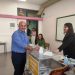 Ψήφισε με τα παιδιά του ο Δήμαρχος Τρικκαίων και εκ νέου υποψήφιος Νίκος Σακκάς