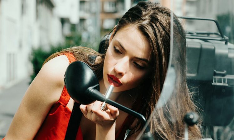 Τα ζώδια που θα τραβήξουν το ενδιαφέρον πάνω τους σήμερα, 08/10