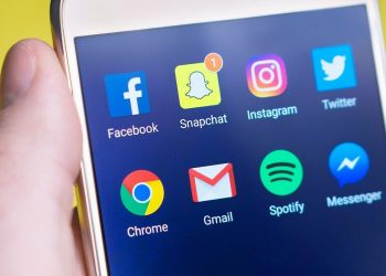 Social Media: Δέκα τρόποι για να εντοπίζετε τα ψεύτικα προφίλ