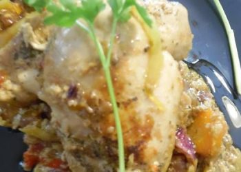 Κοτόπουλο με curry και σταφίδες της Έφης