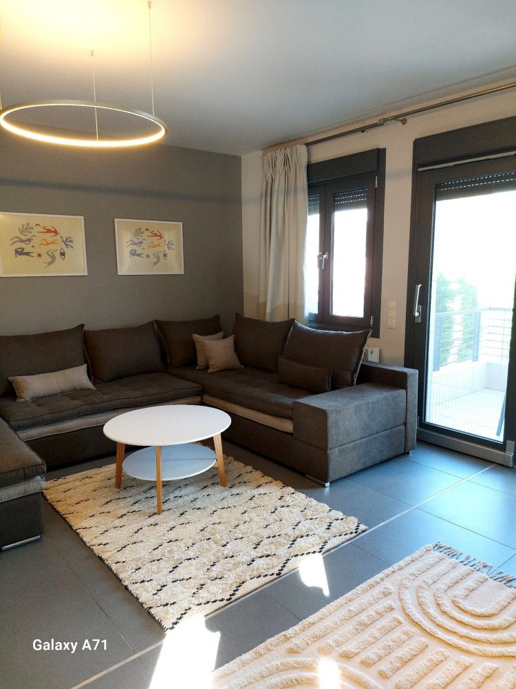 Square Apartments … Το νέο συγκρότημα πολυτελών ενοικιαζόμενων κατοικιών AIRBNB στα Τρίκαλα