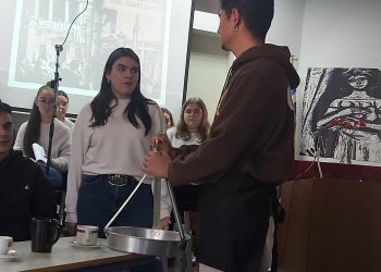 Η γιορτή στο 8ο ΓΕΛ Τρικάλων για τα 50 χρόνια από την εξέγερση του Πολυτεχνείου