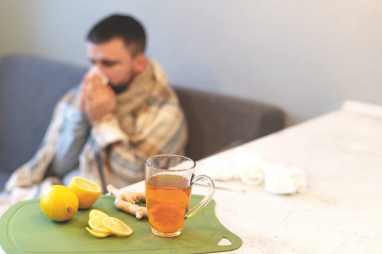 Τι να τρώτε όταν είστε άρρωστοι: 8 τροφές που καταπολεμούν το κρυολόγημα και τη γρίπη