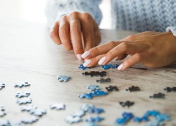 Η πανδημία γέρασε πρόωρα τον εγκέφαλό μας, προειδοποιούν οι επιστήμονες