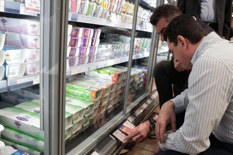 Σκρέκας: «660 προϊόντα στη μόνιμη μείωση τιμής»