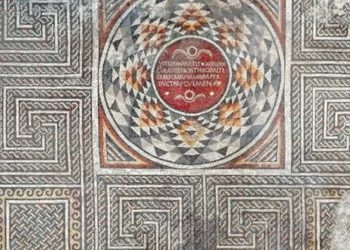 Καπαδοκία: Βρέθηκε τεράστιο ψηφιδωτό με την ελληνική επιγραφή «αν είσαι υγιής, μπες»