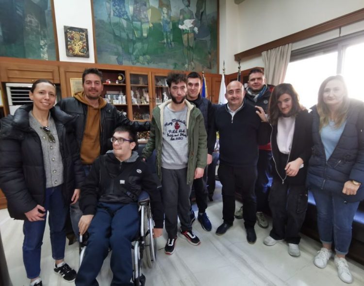 Μια ευχάριστη επίσκεψη από το  ΕΕΕΚ Τρικάλων στον Δήμαρχο Τρικκαίων