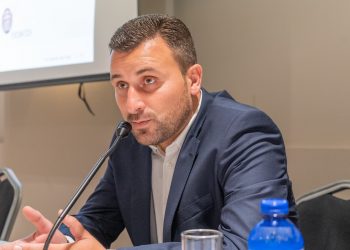 Αβραμόπουλος : “Ρεαλιστικό πρόγραμμα που μπορεί να δώσει στον τόπο μας προοπτική για το μέλλον”