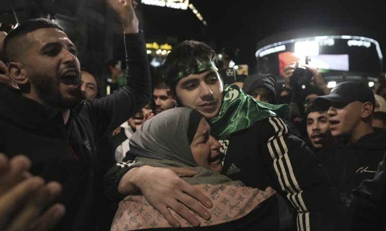 Πόλεμος Ισραήλ: Διήμερη παράταση της εκεχειρίας στη Γάζα – Τι ζητάει η Χαμάς
