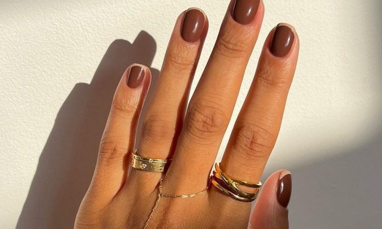 10 manicure για κοντά νύχια