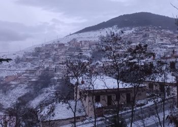 Κακοκαιρία «Bettina»: Νέο έκτακτο δελτίο της ΕΜΥ – Τα πρώτα χιόνια, «βουτιά» θερμοκρασίας