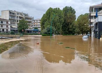 15 άμεσα μέτρα ανακούφισης των επιχειρήσεων από τις πλημμύρες ζητούν οι έμποροι της Θεσσαλίας