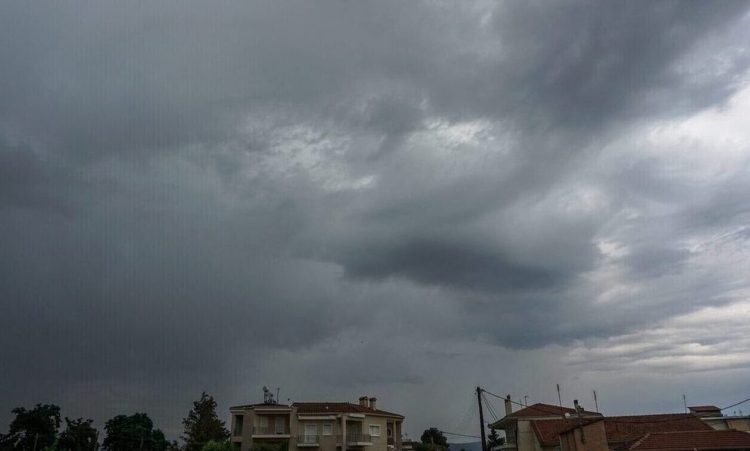 Καιρός: Έρχεται κακοκαιρία «εξπρές» το Σαββατοκύριακο – Ποιες περιοχές επηρεάζονται