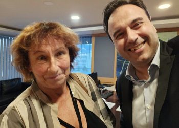 Η κ. Άννα η άτυπη γραμματέας του Υπουργού Ψηφιακής Διακυβέρνησης | Ο αριθμός που τη συνδέει με τον Δημήτρη Παπαστεργίου