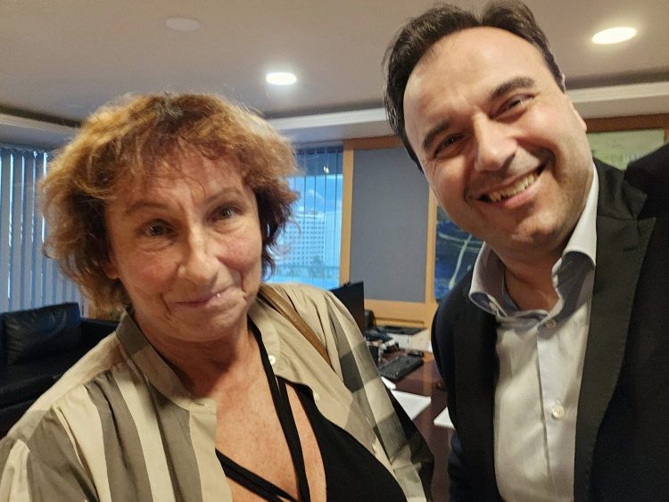 Η κ. Άννα η άτυπη γραμματέας του Υπουργού Ψηφιακής Διακυβέρνησης | Ο αριθμός που τη συνδέει με τον Δημήτρη Παπαστεργίου