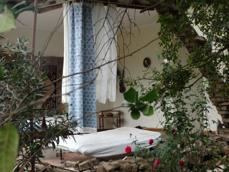 ΑΦΙΕΡΩΜΑ | Θεομηνία δύο μήνες μετά… Εικόνες που συγκλονίζουν από πλημμυρισμένες περιοχές των Τρικάλων