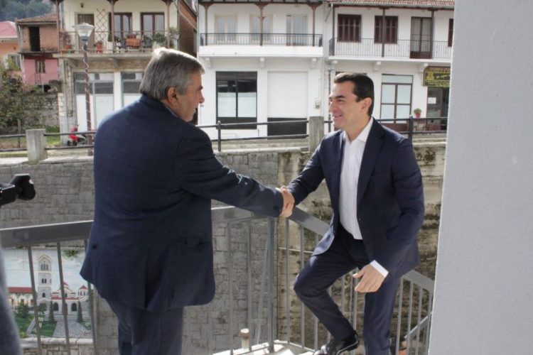 Συνάντηση του Υπουργού Ανάπτυξης Κώστα Σκρέκα με τον Δήμαρχο Κώστα Μαράβα στο Δημαρχείο Πύλης