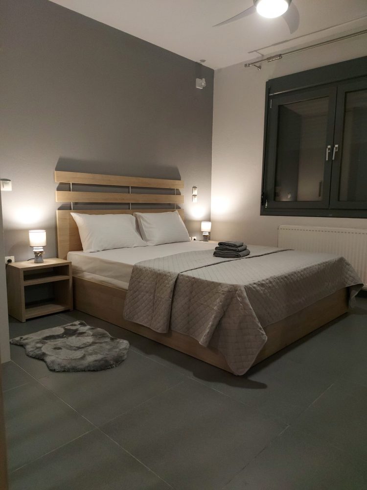 Square Apartments … Το νέο συγκρότημα πολυτελών ενοικιαζόμενων κατοικιών AIRBNB στα Τρίκαλα