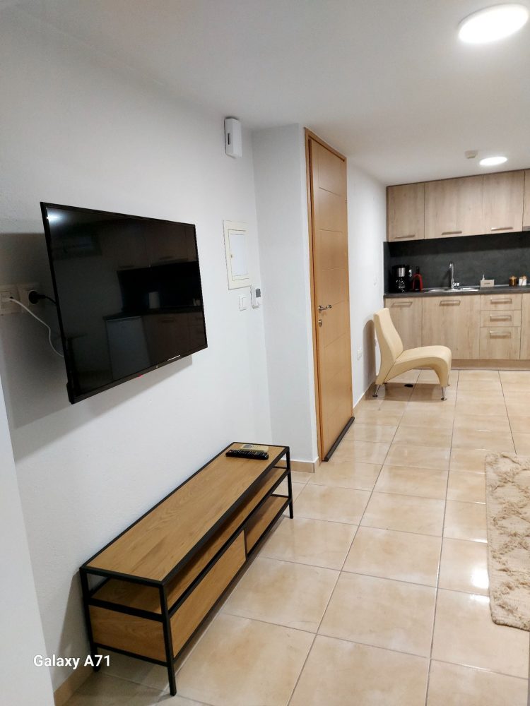 Square Apartments … Το νέο συγκρότημα πολυτελών ενοικιαζόμενων κατοικιών AIRBNB στα Τρίκαλα