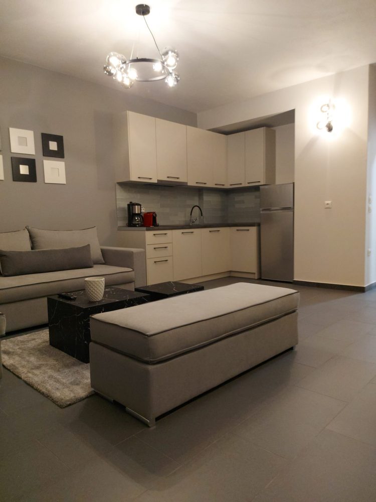 Square Apartments … Το νέο συγκρότημα πολυτελών ενοικιαζόμενων κατοικιών AIRBNB στα Τρίκαλα