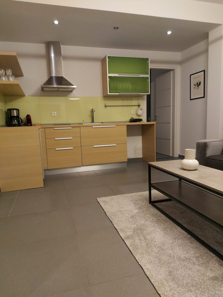 Square Apartments … Το νέο συγκρότημα πολυτελών ενοικιαζόμενων κατοικιών AIRBNB στα Τρίκαλα