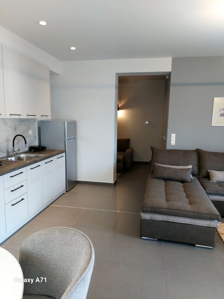 Square Apartments … Το νέο συγκρότημα πολυτελών ενοικιαζόμενων κατοικιών AIRBNB στα Τρίκαλα