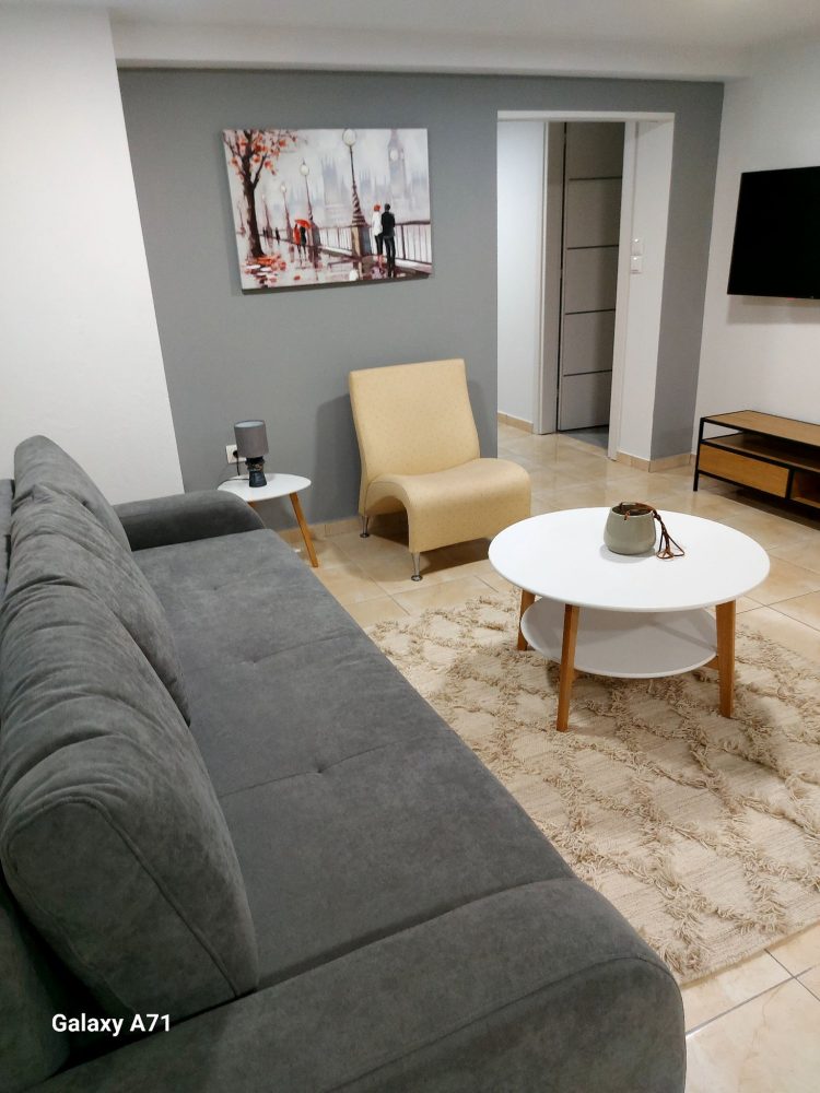 Square Apartments … Το νέο συγκρότημα πολυτελών ενοικιαζόμενων κατοικιών AIRBNB στα Τρίκαλα