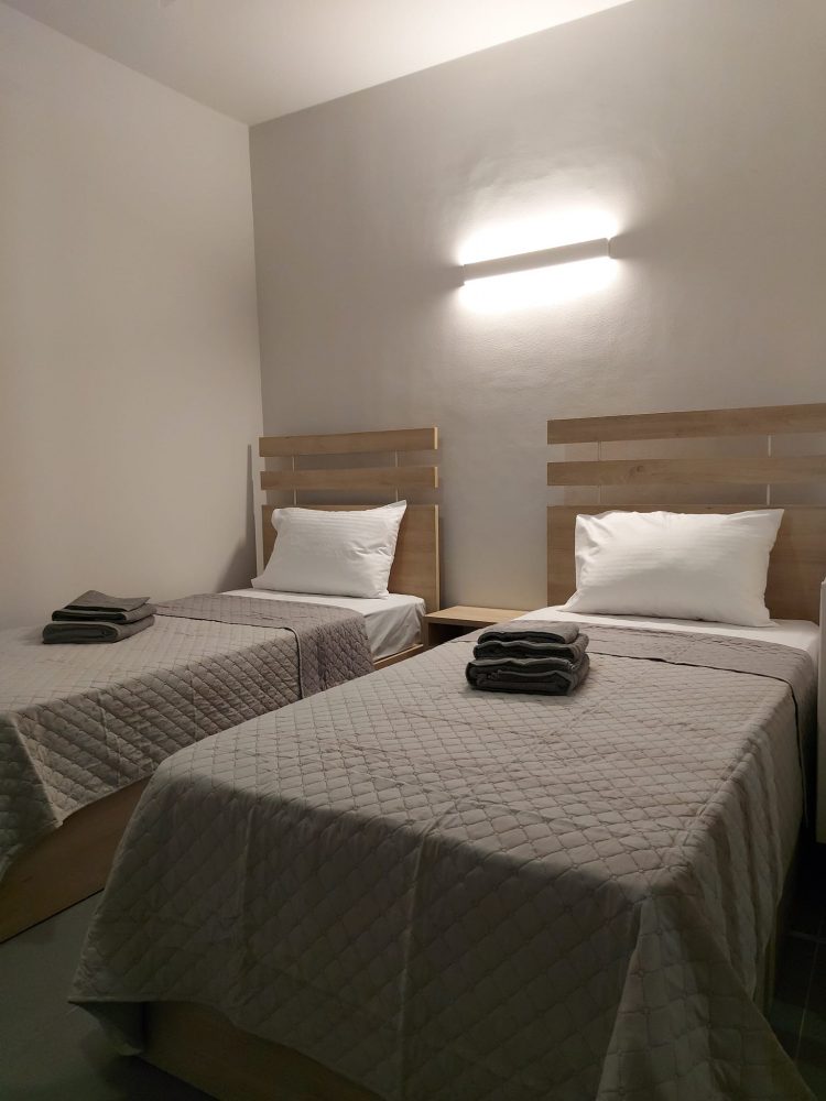 Square Apartments … Το νέο συγκρότημα πολυτελών ενοικιαζόμενων κατοικιών AIRBNB στα Τρίκαλα