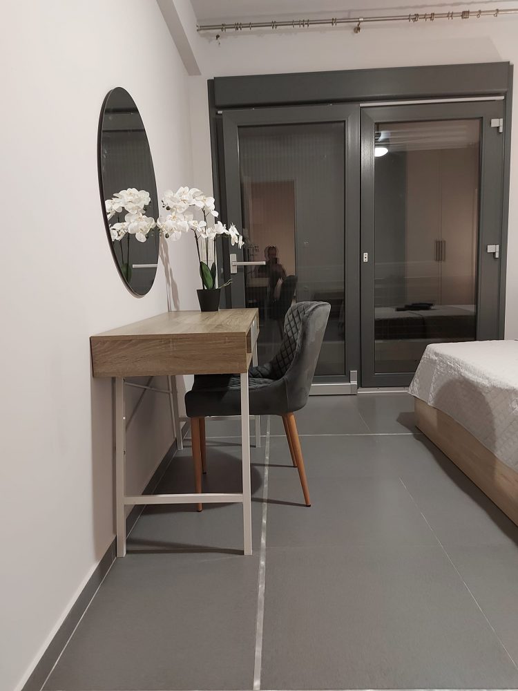 Square Apartments … Το νέο συγκρότημα πολυτελών ενοικιαζόμενων κατοικιών AIRBNB στα Τρίκαλα