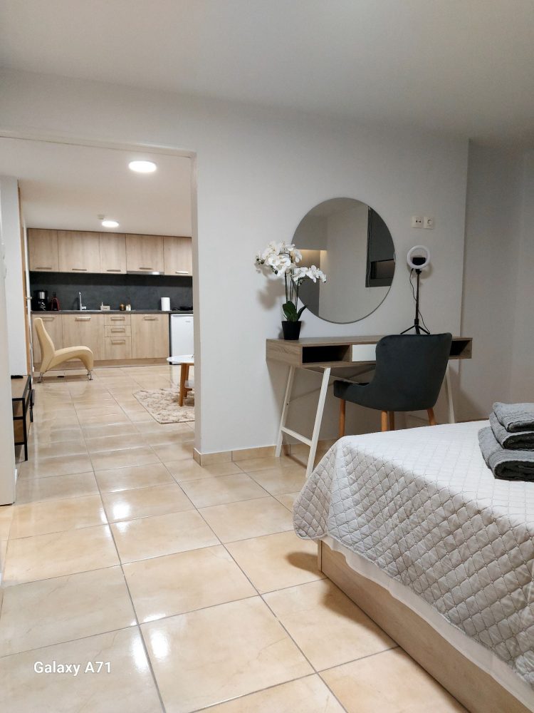 Square Apartments … Το νέο συγκρότημα πολυτελών ενοικιαζόμενων κατοικιών AIRBNB στα Τρίκαλα