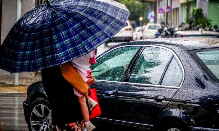 Καιρός: Σε τριήμερο κλοιό κακοκαιρίας η χώρα – Ποιες είναι οι περιοχές SOS, τι λένε οι μετεωρολόγοι