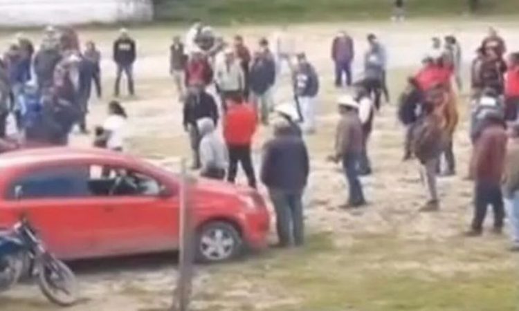 Μεξικό: Πολίτες επιτέθηκαν σε καρτέλ ναρκωτικών – Δεκατέσσερις νεκροί από τις συγκρούσεις