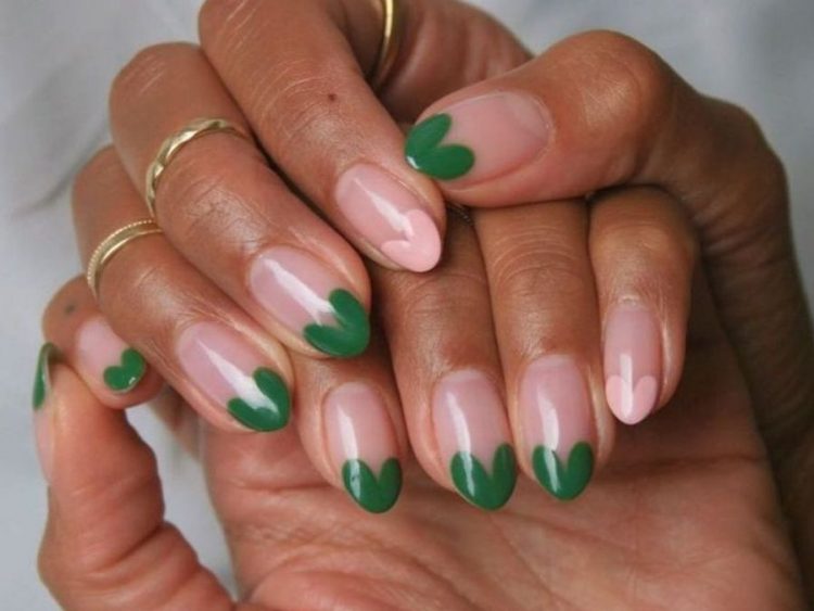 Τα nail arts που κάνουν τα νύχια σου να φαίνονται πιο μακριά