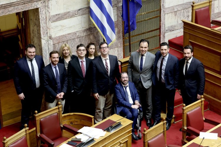 Υπερψηφίστηκε το νομοσχέδιο του Υπουργείου ψηφιακής διακυβέρνησης για το κτηματολόγιο