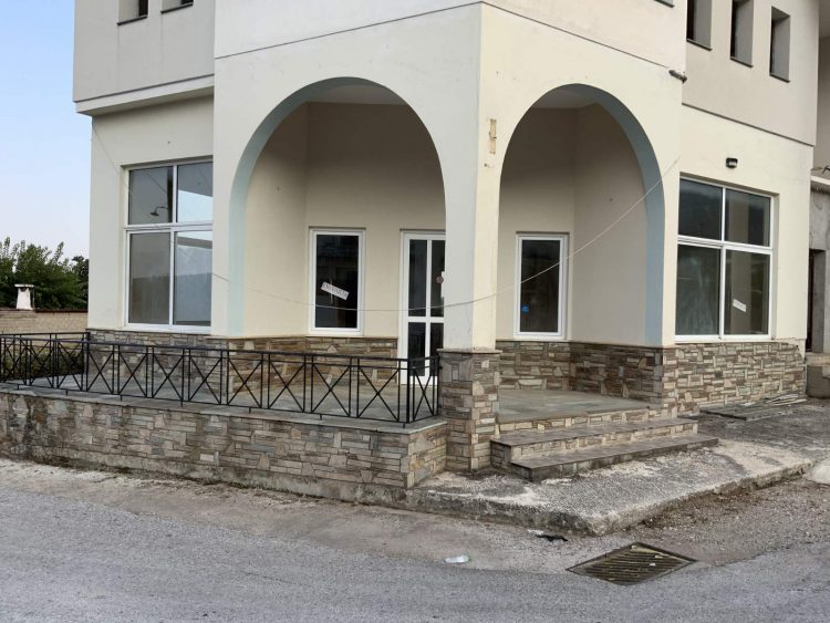 ΕΝΟΙΚΙΑΖΕΤΑΙ κατάστημα 100 τ μ. στον Άγιο Βησσαρίωνα