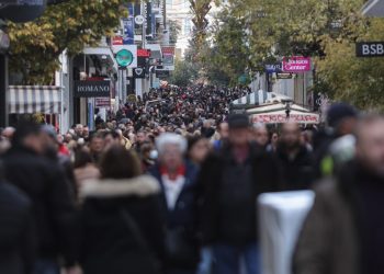 Ανοιχτά σήμερα παραμονή Πρωτοχρονιάς σούπερ μάρκετ και μαγαζιά – Το εορταστικό ωράριο