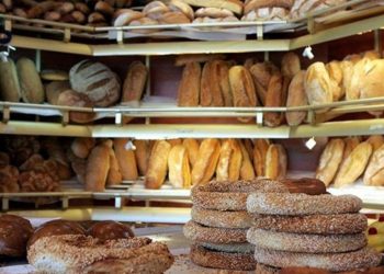 Την Κυριακή προμηθευόμαστε ψωμί για 3 μέρες