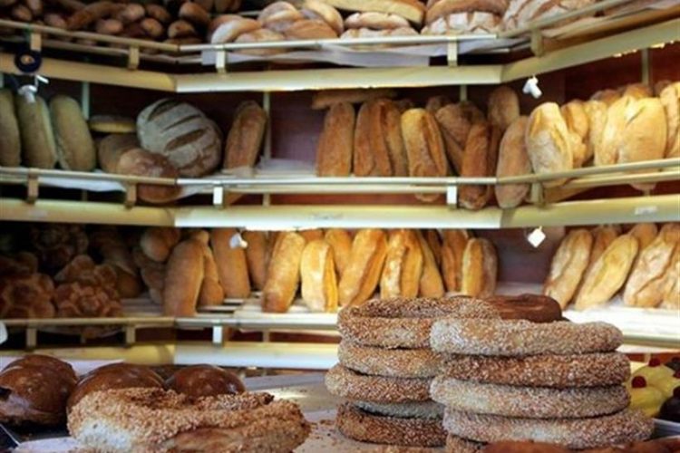 Την Κυριακή προμηθευόμαστε ψωμί για 3 μέρες