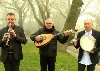 Ιωάννινα: Οι μουσικοί πρεσβευτές της Δερόπολης και το ξέφρενο χριστουγεννιάτικο γλέντι με τα κλαρίνα