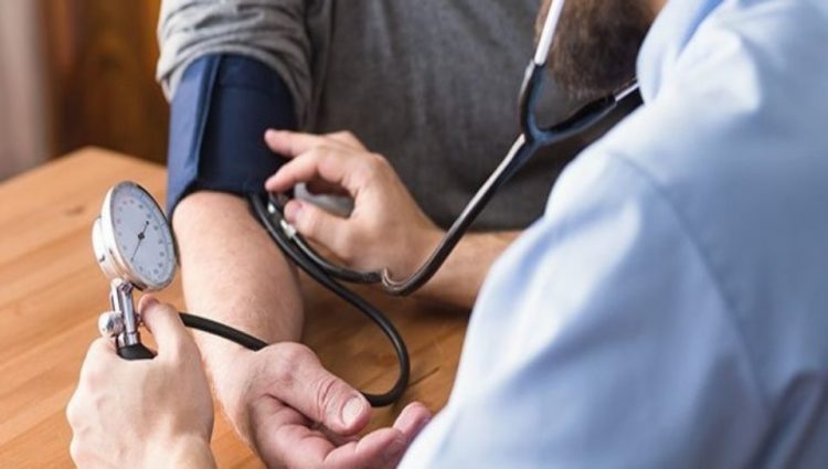 Αρτηριακή υπέρταση: Ειδικός απαντάει στις 10 συχνότερες απορίες μας