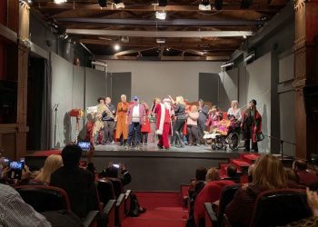 Με αγάπη και ψυχή η Χριστουγεννιάτικη γιορτή του ΚΔΑΠ ΜΕΑ «ΗΦΑΙΣΤΟΣ» Δ. Τρικκαίων
