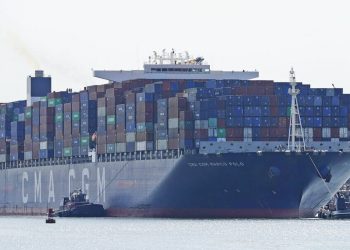 «Απειλεί» τα Χριστούγεννα η ξηρασία στη Διώρυγα του Παναμά -Οι ουρές με τα κοντέινερ και οι κίνδυνοι