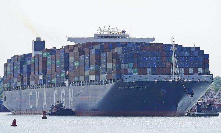 «Απειλεί» τα Χριστούγεννα η ξηρασία στη Διώρυγα του Παναμά -Οι ουρές με τα κοντέινερ και οι κίνδυνοι