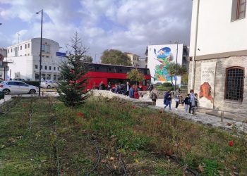 Εκατοντάδες επισκέπτες από όλη την Ελλάδα καθημερινά στο Μουσείο Τσιτσάνη