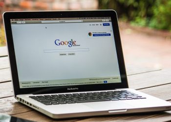 Η αναζήτηση στο Google που έκανε τον κόσμο να «χειροκροτήσει»
