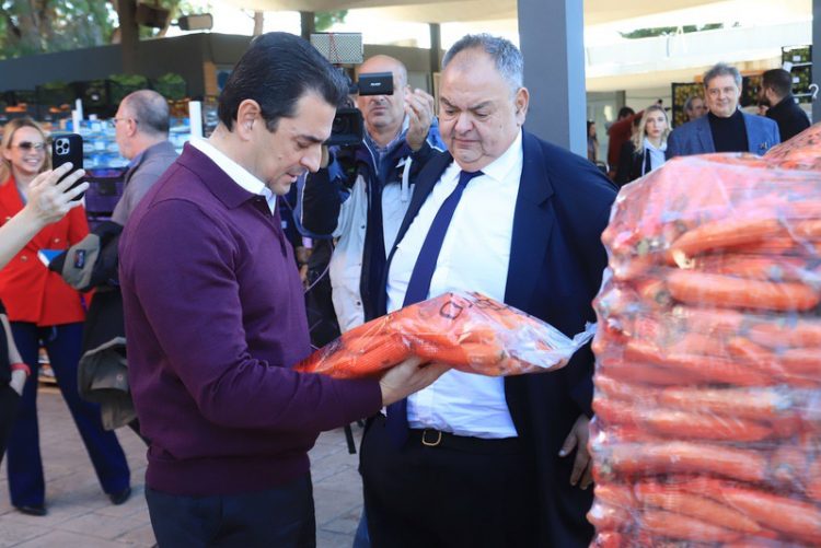 Κώστας Σκρέκας: Στηρίζουμε όλες τις Ελληνίδες και όλους τους Έλληνες, ιδίως τις ομάδες εκείνες που έχουν μεγαλύτερη ανάγκη